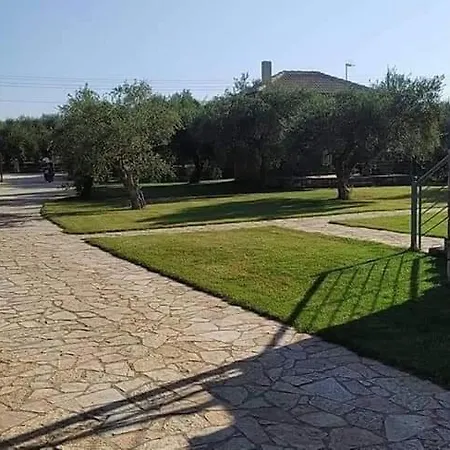 Megalos Kampos Marathopoli Exterior photo